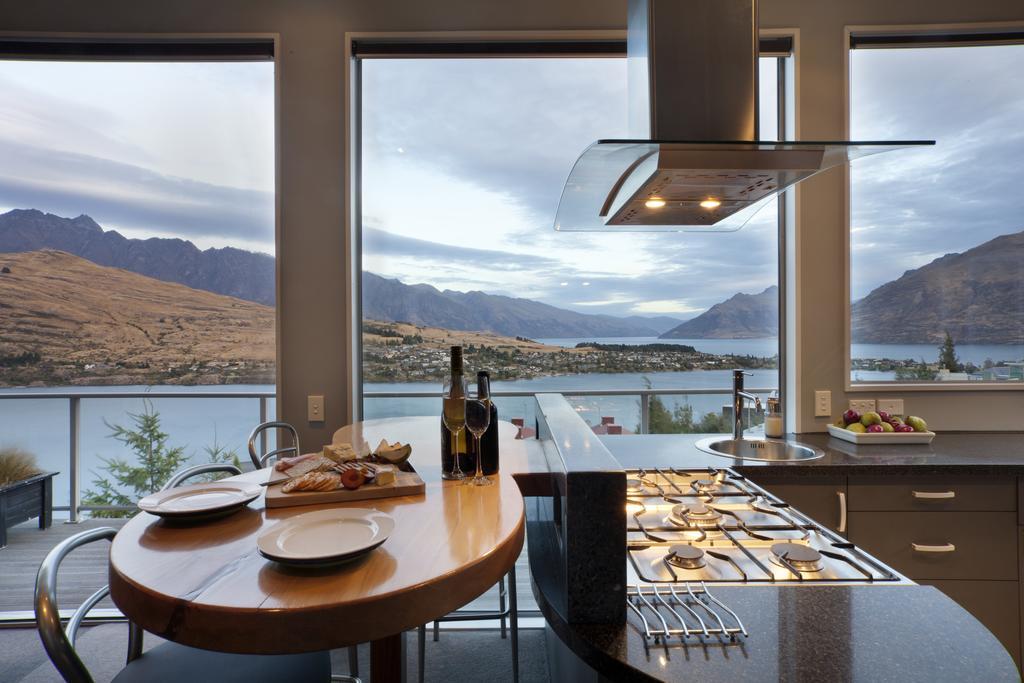 Highview Terrace By Amazing Accom Куийнстаун Стая снимка